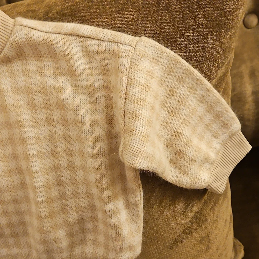 Sweater - Picture 3 of 4